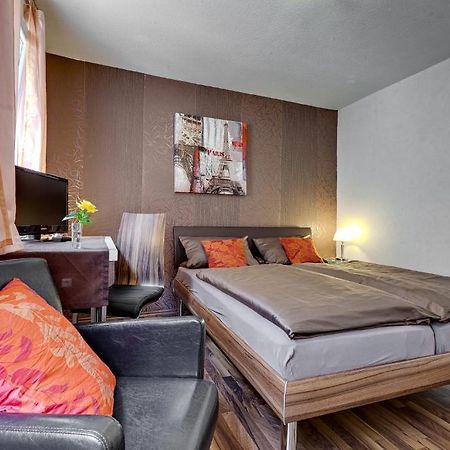 Hotel Alte Post Кальв Екстер'єр фото