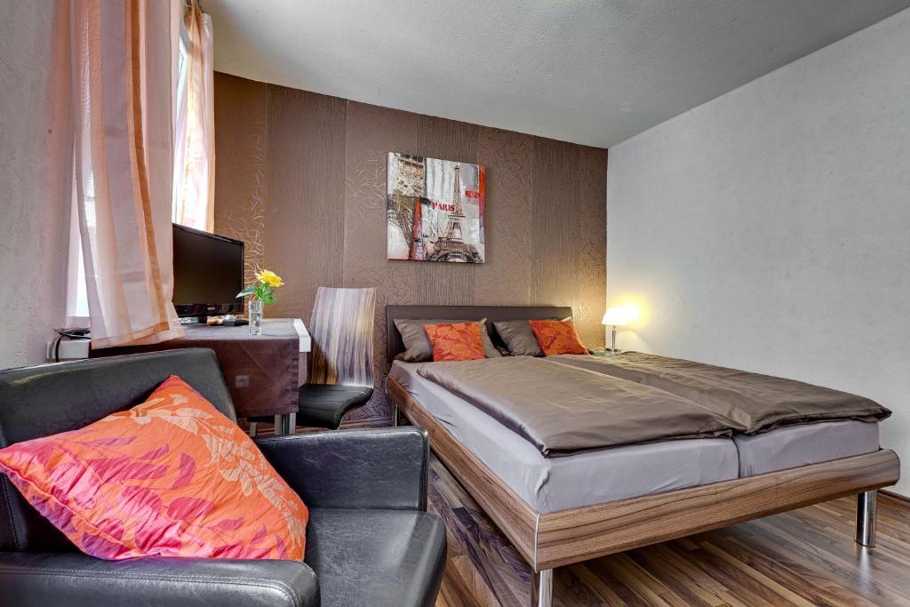 Hotel Alte Post Кальв Екстер'єр фото